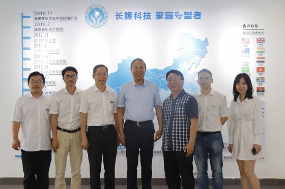 中国工程院段宁院士莅临点点社交游戏科技参观指导工作