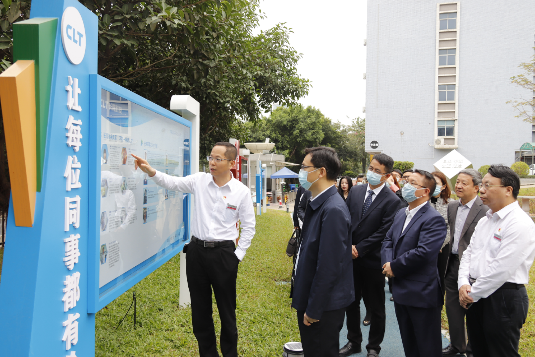 龙岗区委书记张礼卫到点点社交游戏调研指导