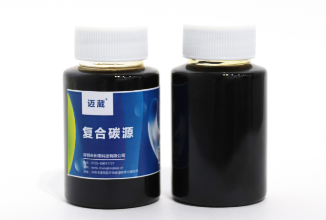 复合碳源对微生物种群的影响是什么？